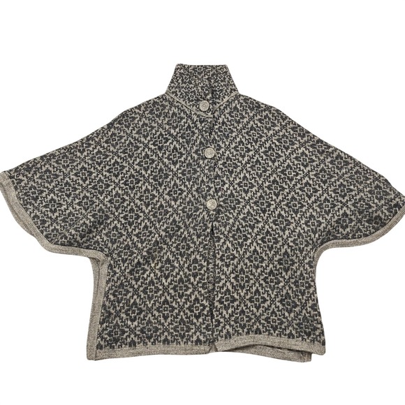 Alpaca Warehouse Sweaters - Alpaca Warehouse Poncho Womens Medium Gray Alpaca Knit Button Collared Geometric